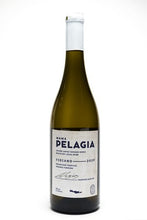 Load image into Gallery viewer, Organic dry white wine Vidiano 750ml
